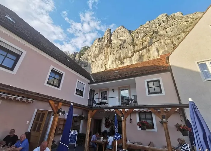 Gasthaus Felsenwastl